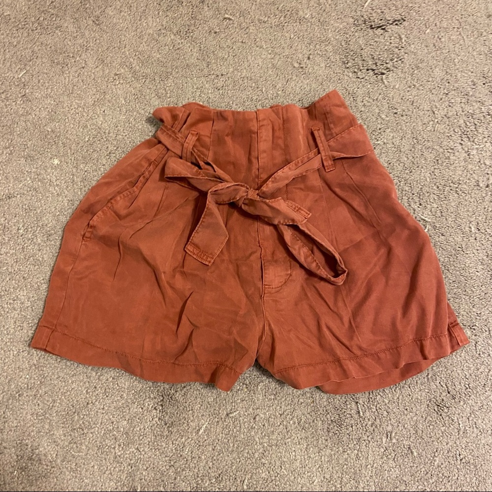 abercrombie & fitch belted tie front shorts